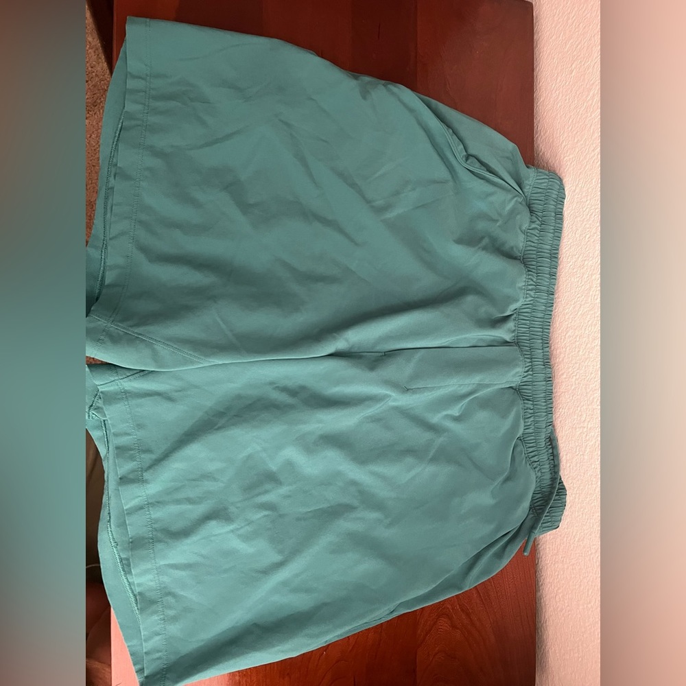 Lululemon Pace Breaker Shorts Lined